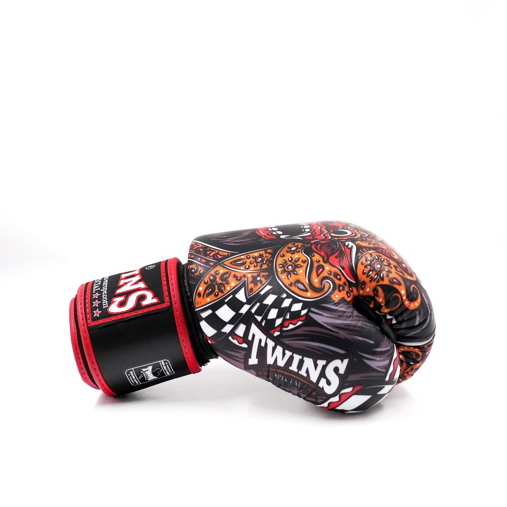Twins FBGVL-3 Boxing Gloves – Barong